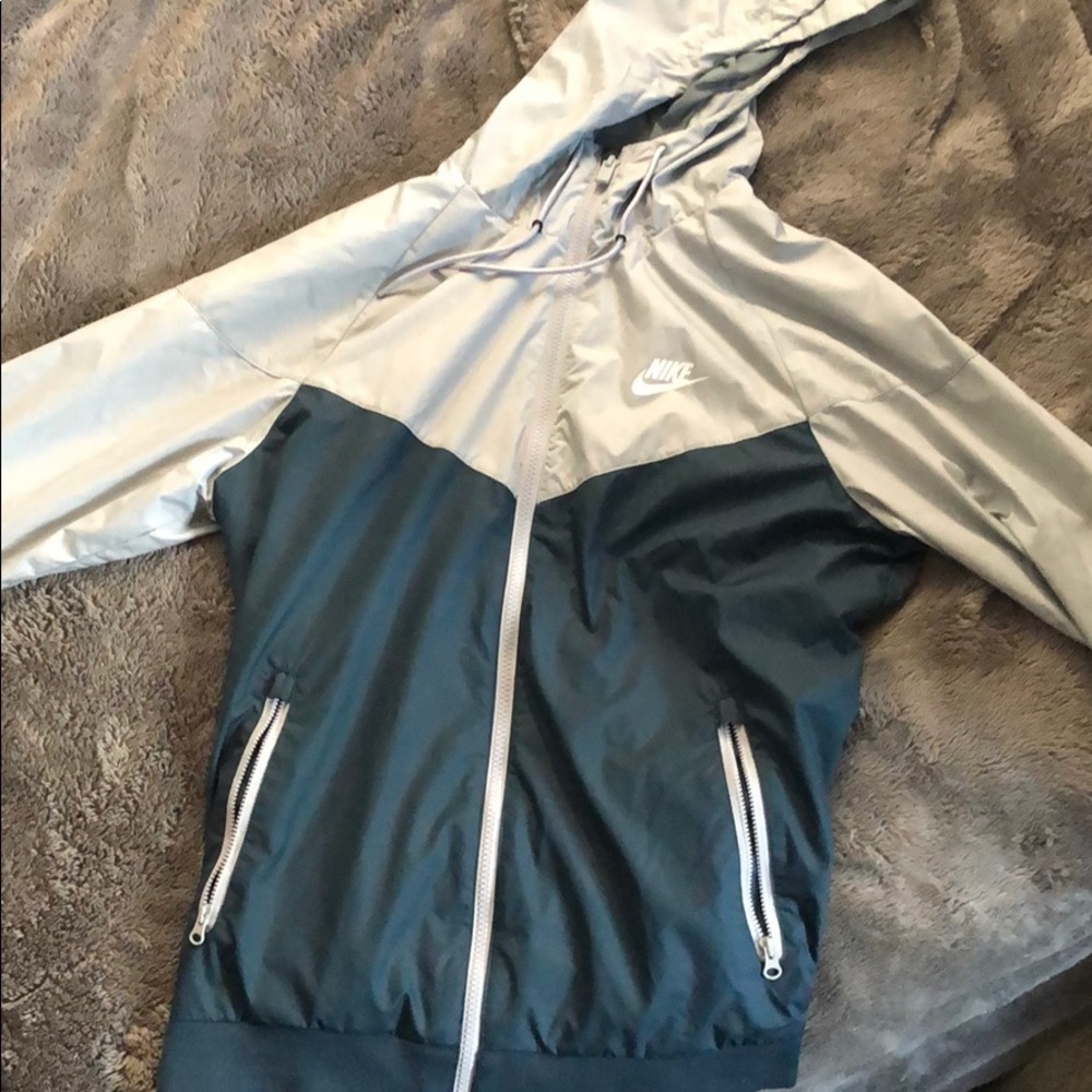 Nike windbreaker